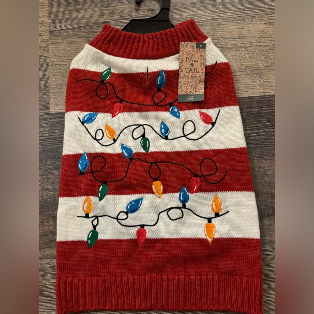 NWT‎ Paw & Tail Red Sweater Holiday Lights Dog Vest Christmas outfit Medium